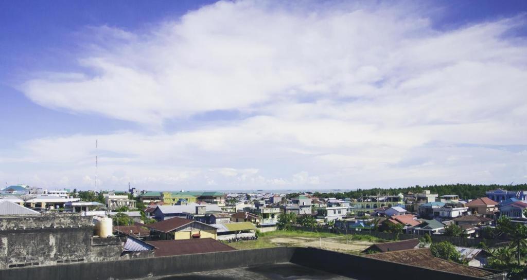 Hotel D' Calia Tarakan Ngoại thất bức ảnh