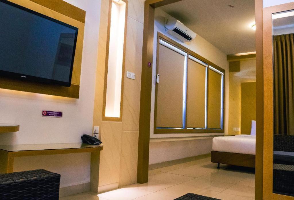 Hotel D' Calia Tarakan Ngoại thất bức ảnh