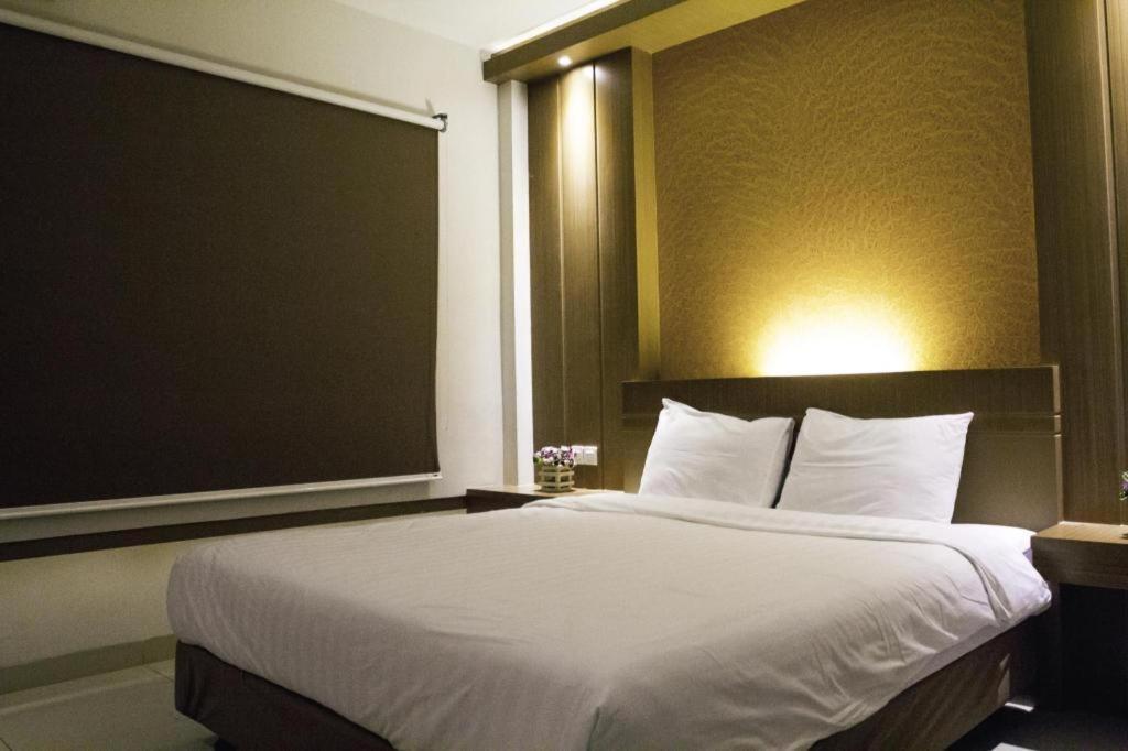 Hotel D' Calia Tarakan Ngoại thất bức ảnh